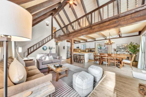 Beautiful Homewood Retreat with Deck and Grill